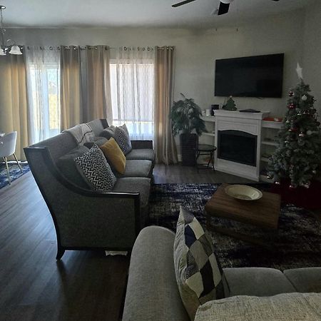 Gorgeous 3 Bedroom Home With Cable Tv In All Rooms & Free Wi-Fi Concord Exterior photo