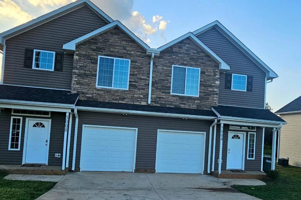 Gorgeous 3 Bedroom Home With Cable Tv In All Rooms & Free Wi-Fi Concord Exterior photo