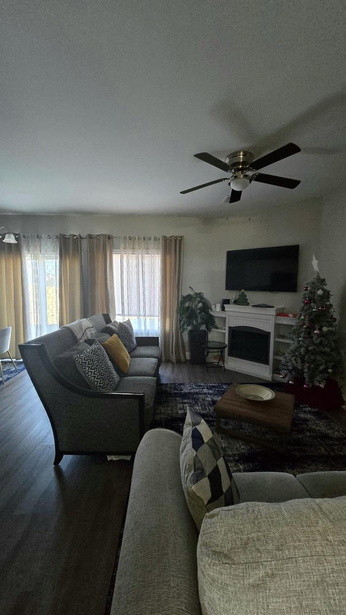 Gorgeous 3 Bedroom Home With Cable Tv In All Rooms & Free Wi-Fi Concord Exterior photo